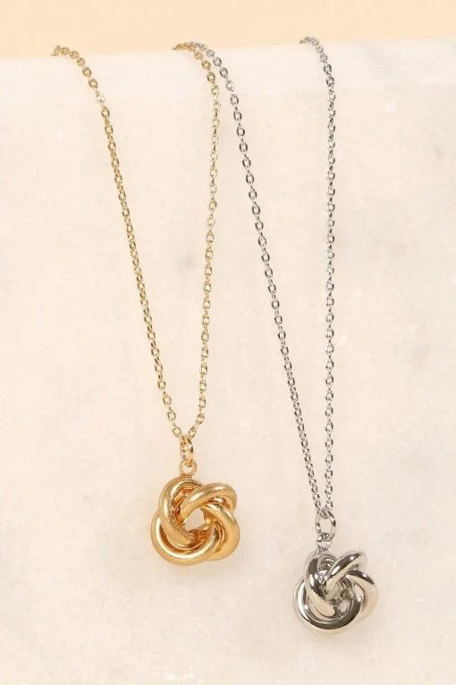 Celtic Knot Pendant Short Necklace Jewelry
