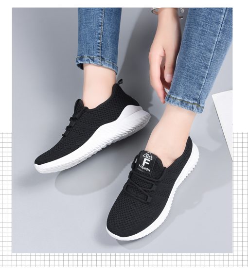 Summer Loophole Flying Woven Surface Women's Shoes White Bottom Black Surface Mother Sports Shoes Breathable Soft Bottom Running Women's Shoes - Image 2